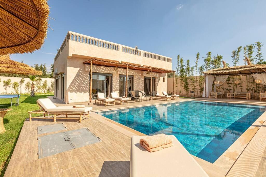 Villa Leila,Piscine , Grand Jardin, Jeux , Cuisiniere Marrakesh Exterior foto