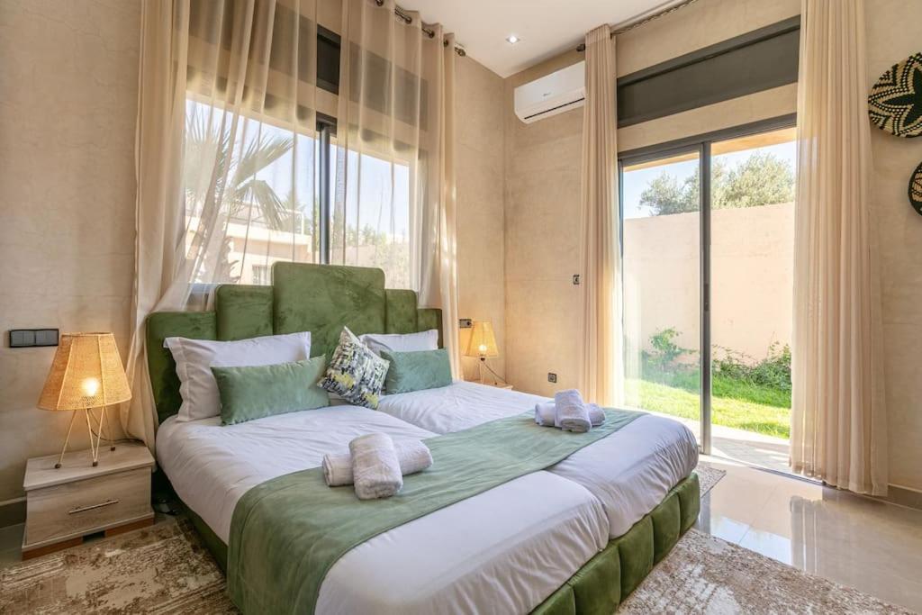 Villa Leila,Piscine , Grand Jardin, Jeux , Cuisiniere Marrakesh Exterior foto